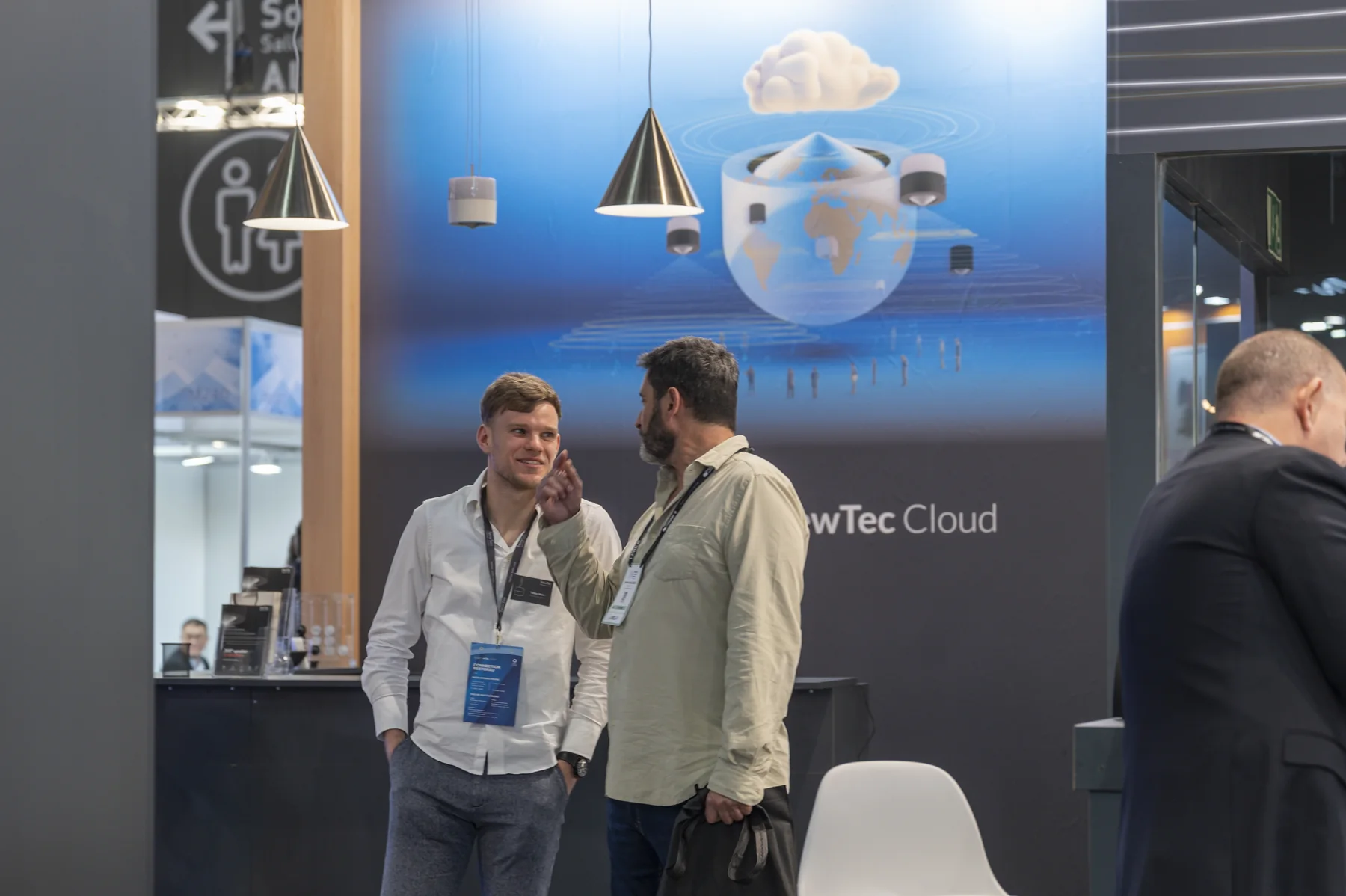 NewTec Cloud product story in the trade fair space